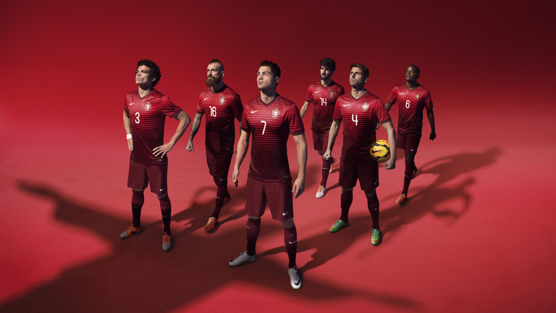 F1揭幕战与篮球之夜，在惊心动魄的交错中，看见「关键先生」的诞生